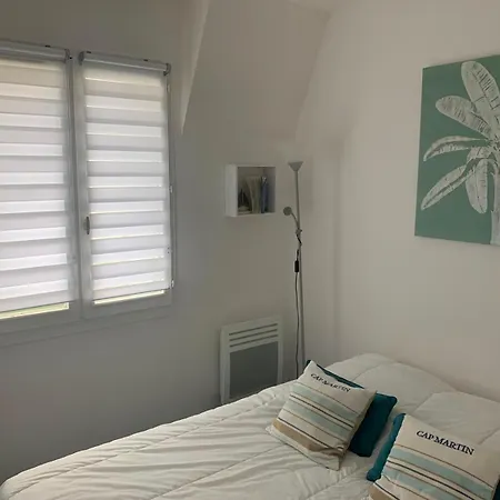 Tourgeville 2 Pieces Avec Parking, Piscine Et Tennis *
