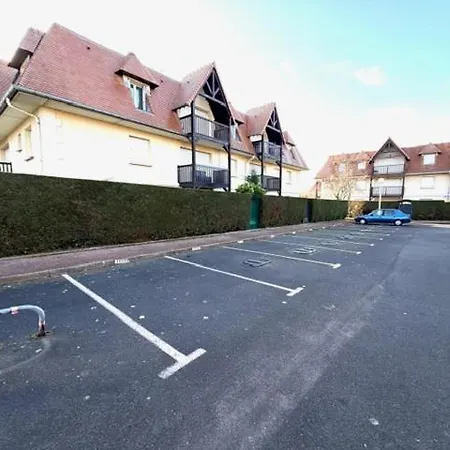 Tourgeville 2 Pieces Avec Parking, Piscine Et Tennis Apartment
